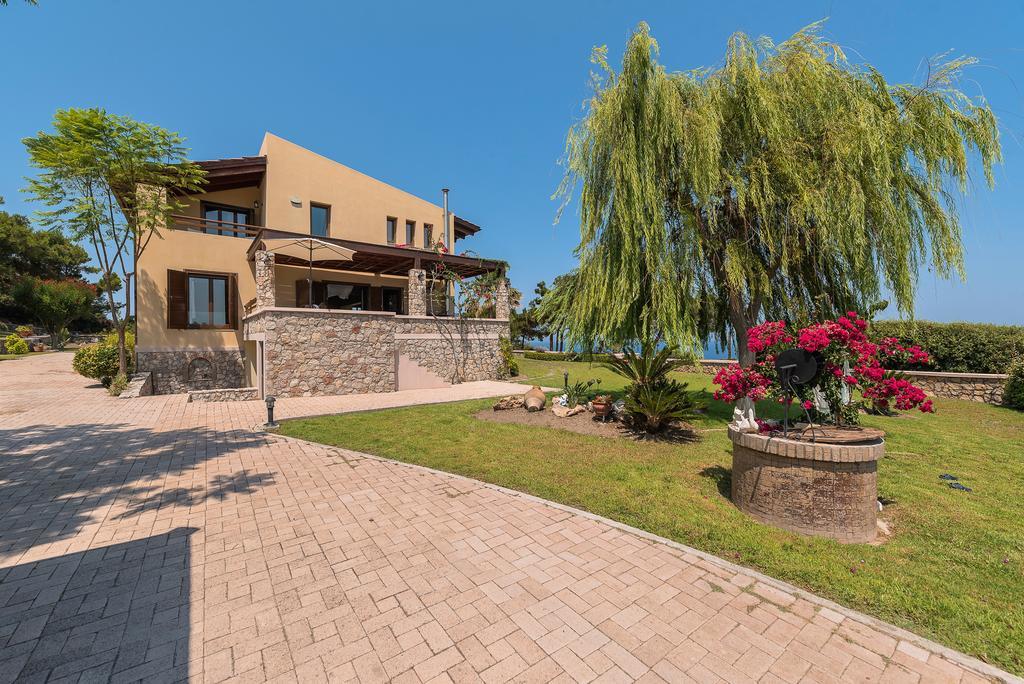 Villa Russelia Καλαβάρδα Εξωτερικό φωτογραφία