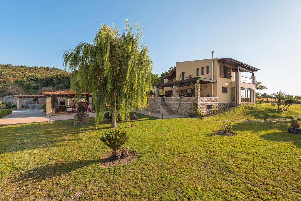 Villa Russelia Καλαβάρδα Εξωτερικό φωτογραφία