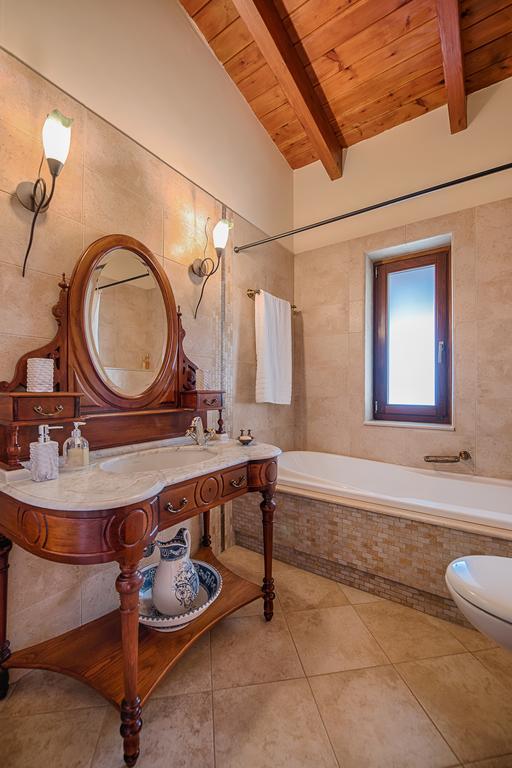 Villa Russelia Καλαβάρδα Εξωτερικό φωτογραφία