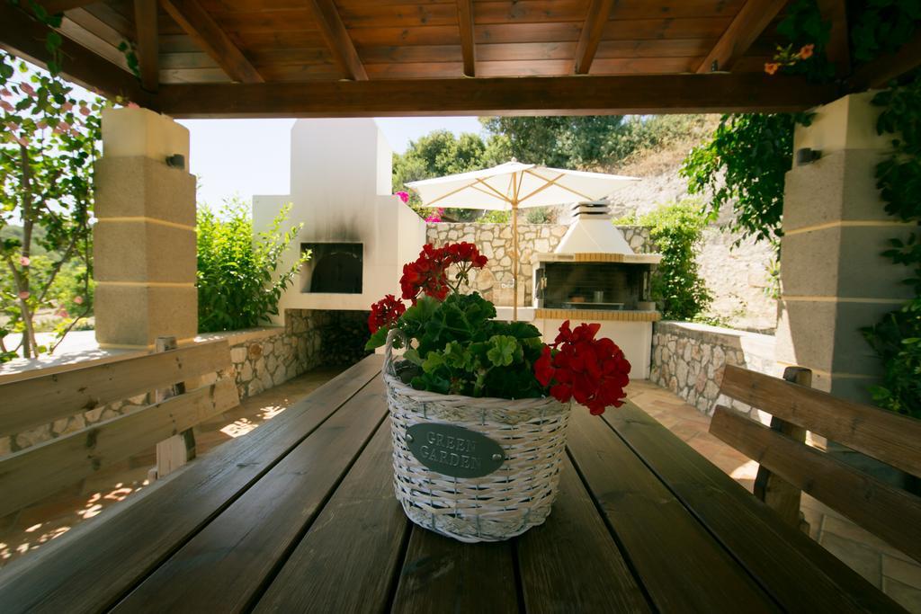 Villa Russelia Καλαβάρδα Εξωτερικό φωτογραφία