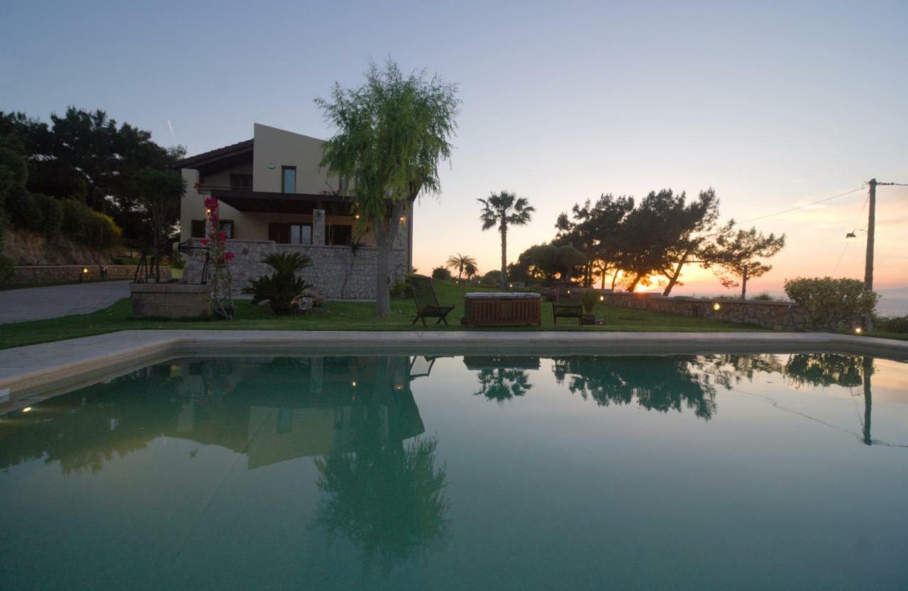 Villa Russelia Καλαβάρδα Εξωτερικό φωτογραφία