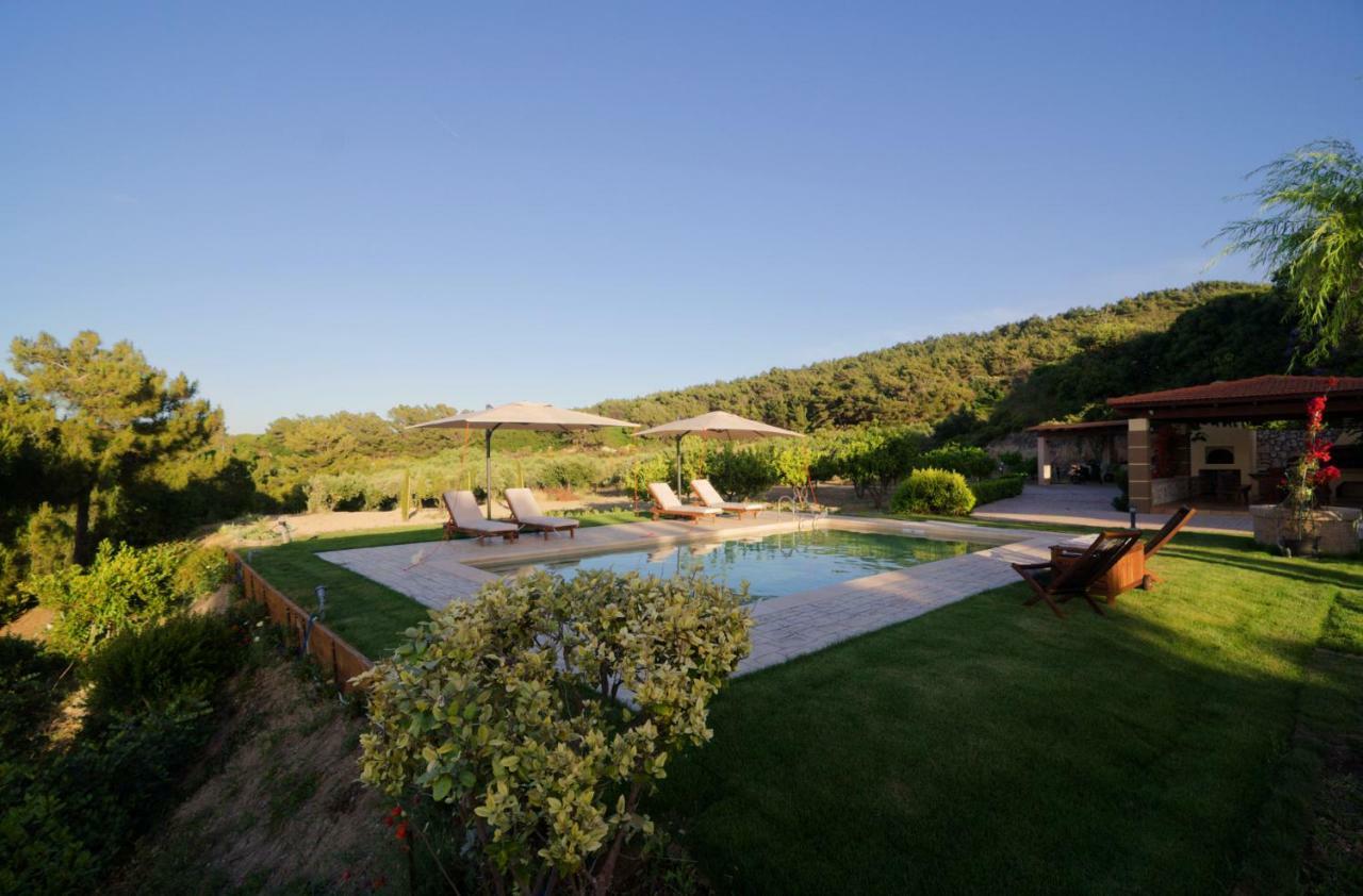 Villa Russelia Καλαβάρδα Εξωτερικό φωτογραφία
