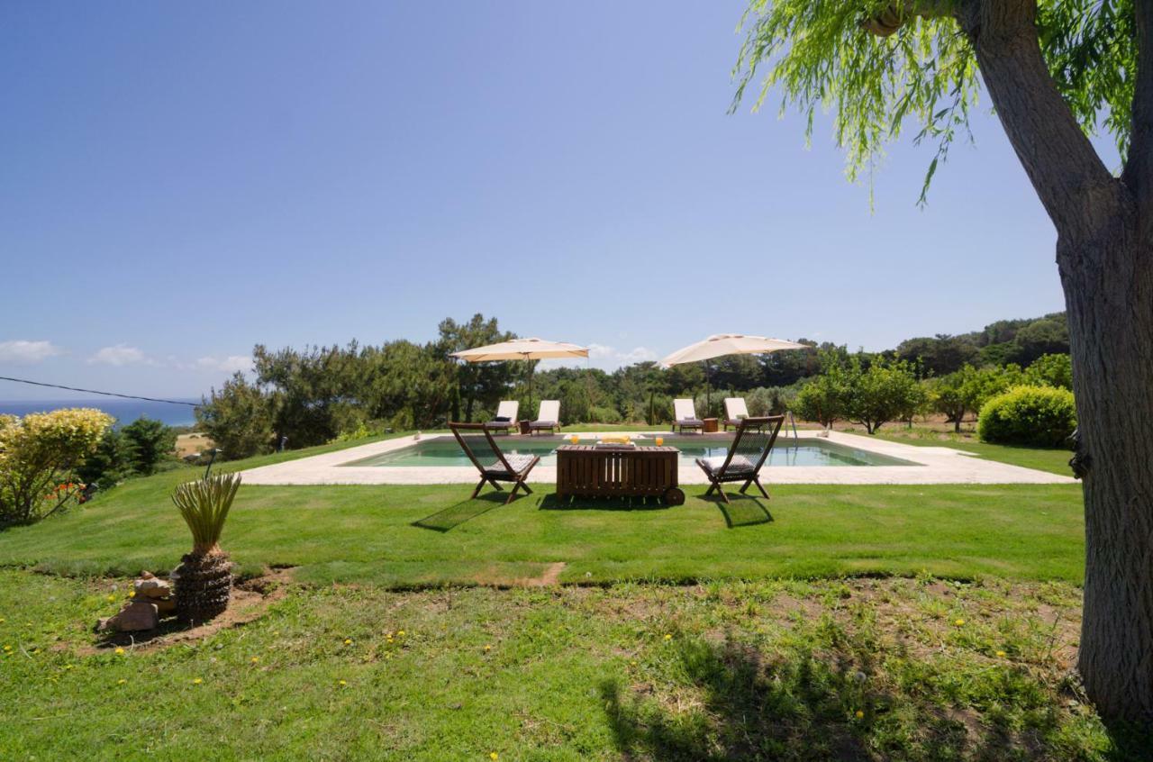Villa Russelia Καλαβάρδα Εξωτερικό φωτογραφία